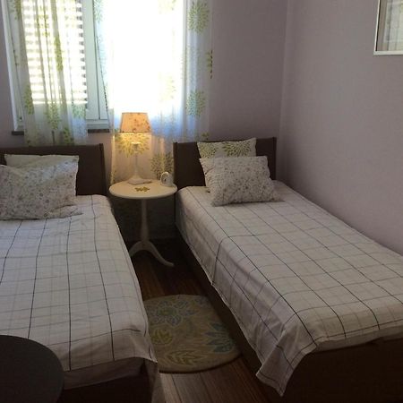 Apartman Sinikovic Daire Barusic Dış mekan fotoğraf